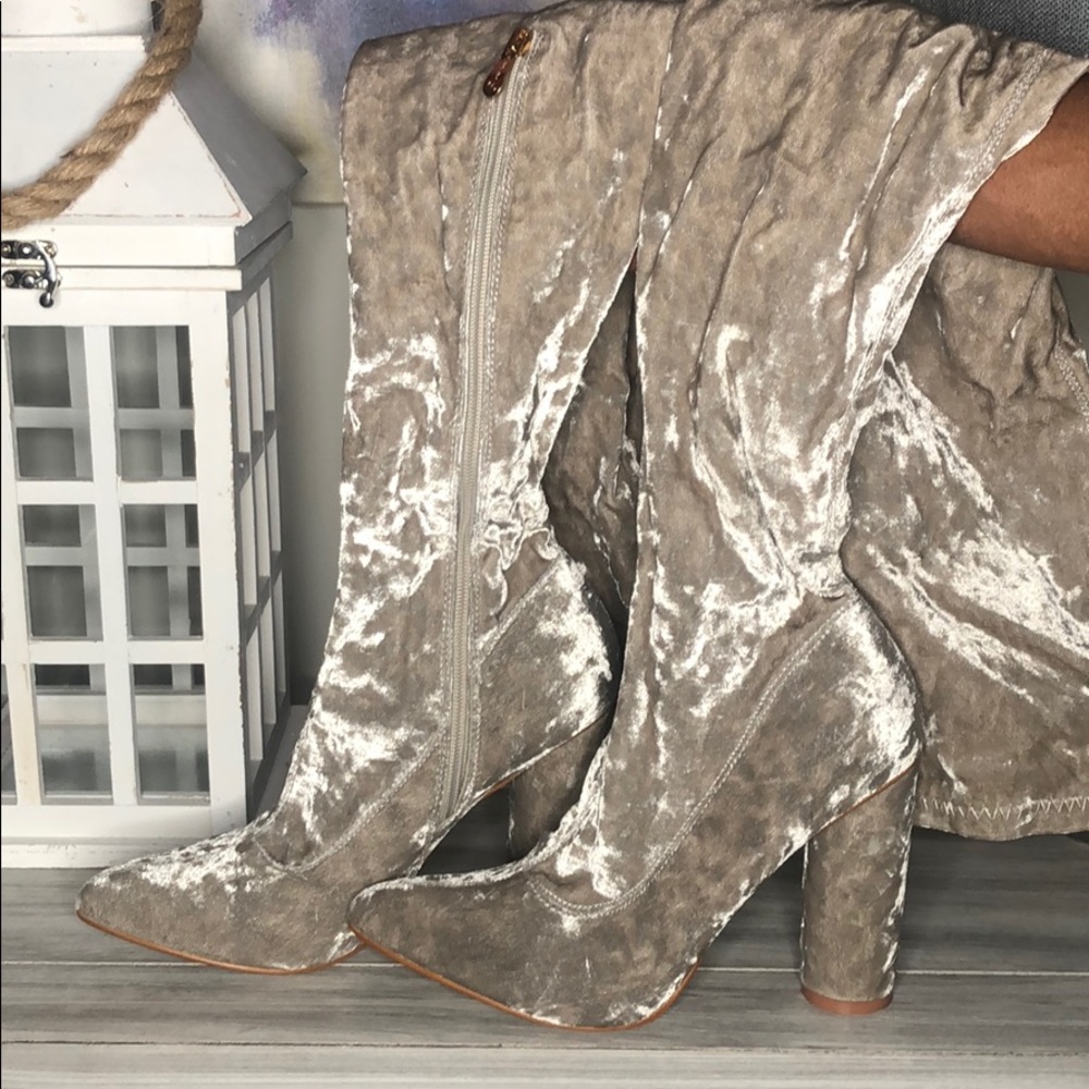 Cape Robbin Over the knee suede boot!